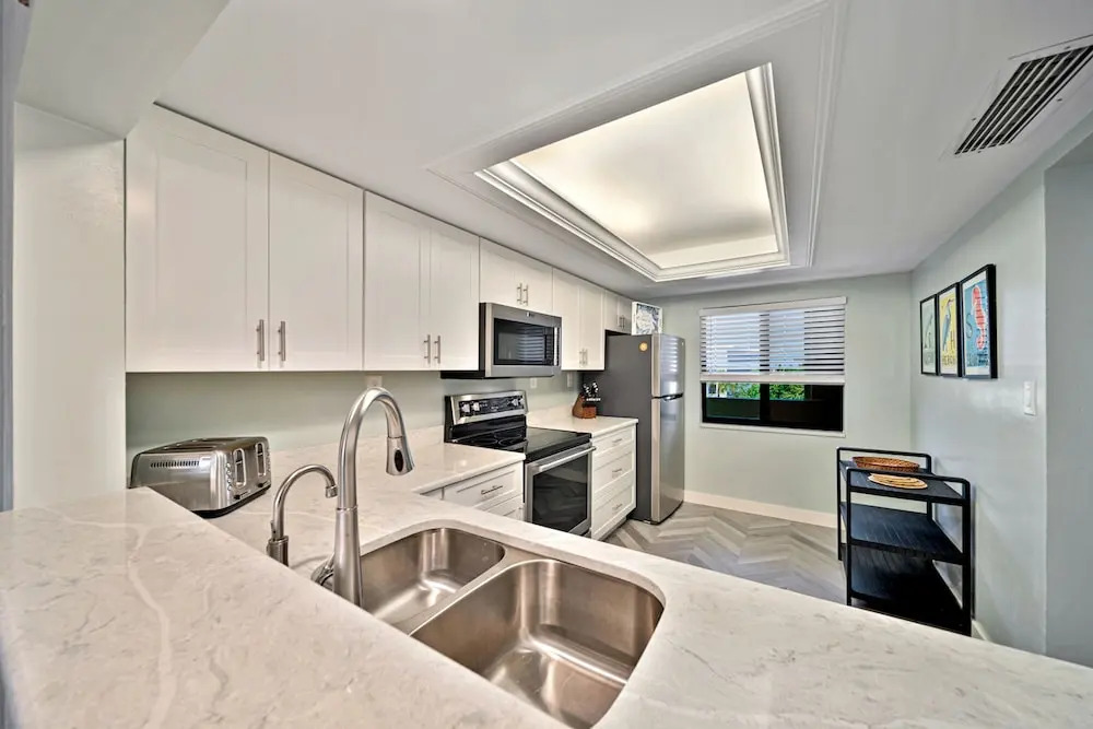 Loggerhead Cay 443 Pet Friendly on the Beach