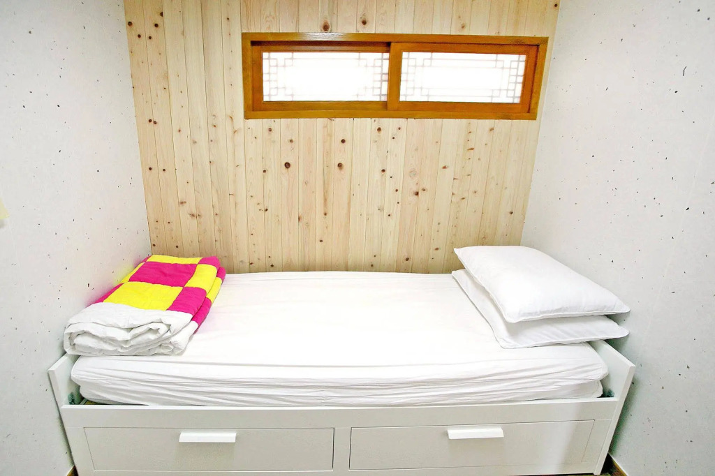 Go Woon Dang Hanok Guest House