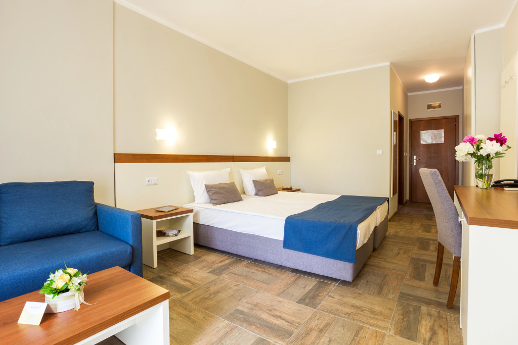 Ljuljak Hotel