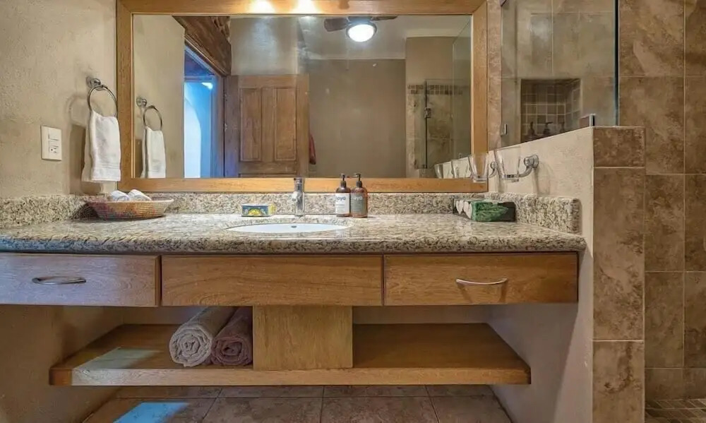 Ocean View 2Br Condo-balcony-beach-pool - 204