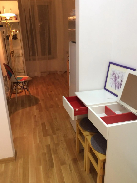 VERY CLOSE Studio Apartment