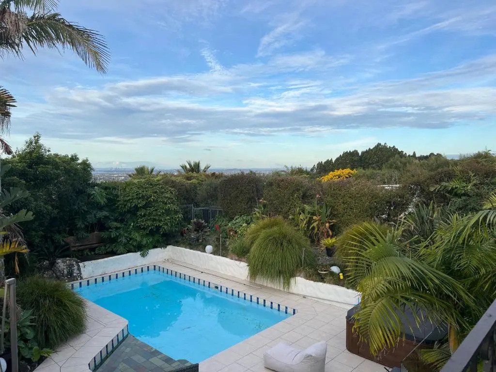 Waitakere Ranges Bed & Breakfast