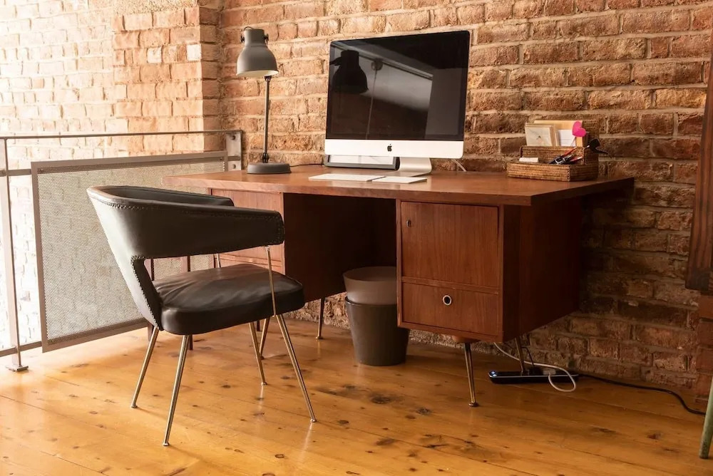 Stylish 2 Bed Duplex Flat in Castlefield