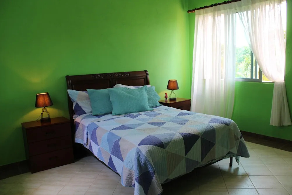 Villa Guavaberry