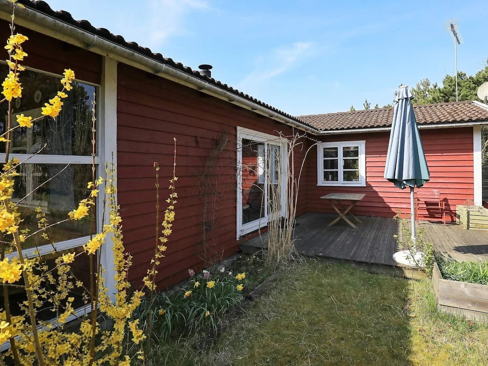 6 Person Holiday Home in Væggerløse