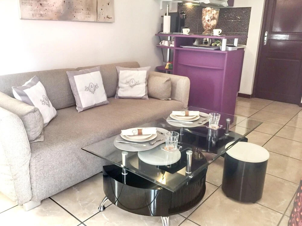Apartment 8eme Avenue