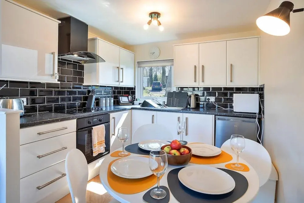 Chalet in Snowdonia With Pool & Fishing Lake