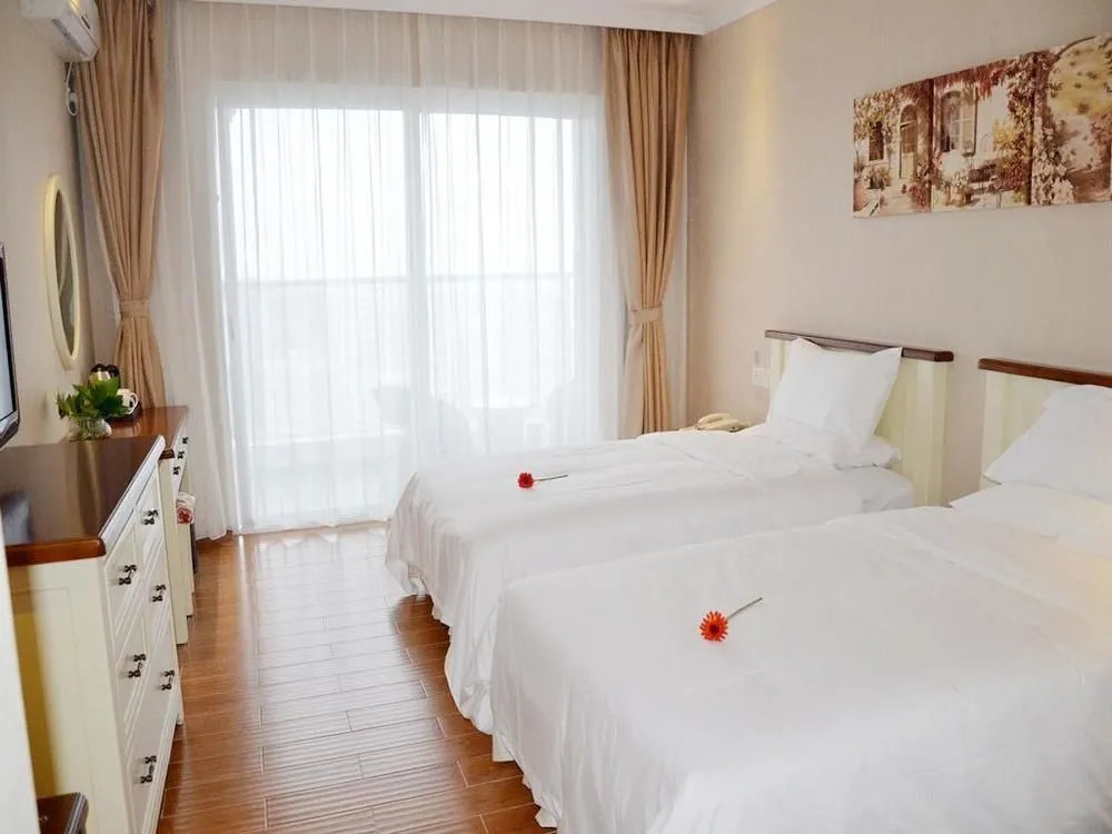All Seasons Hotel