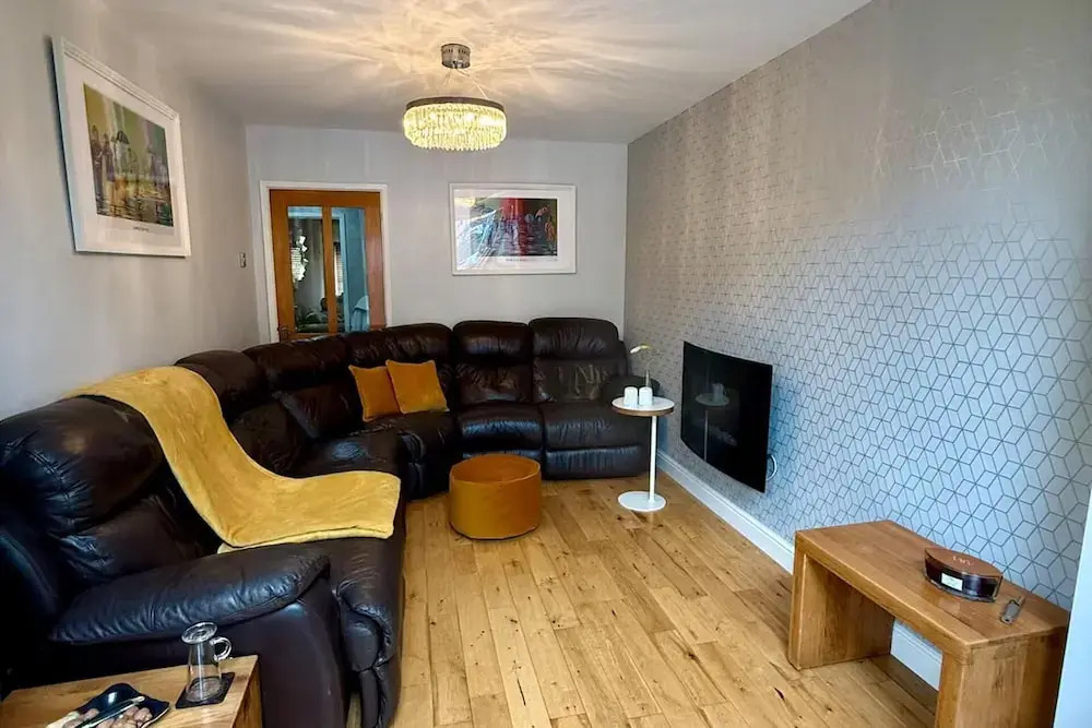 3 Bed-sleeps 6-hot Tub-pet Friendly-parking