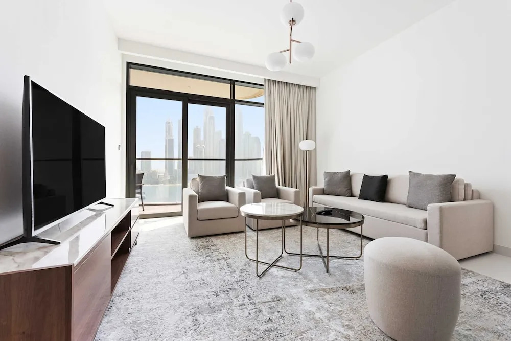 Silkhaus Large 2BR Private Beach Marina Vista