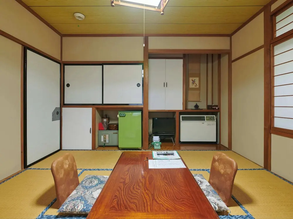 緑風苑 きよはる Ryokufuen Kiyoharu