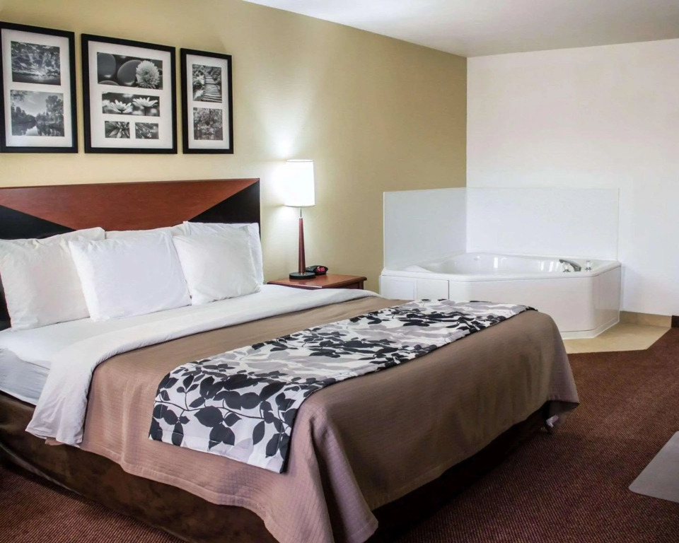 Quality Inn & Suites Chambersburg Northeast