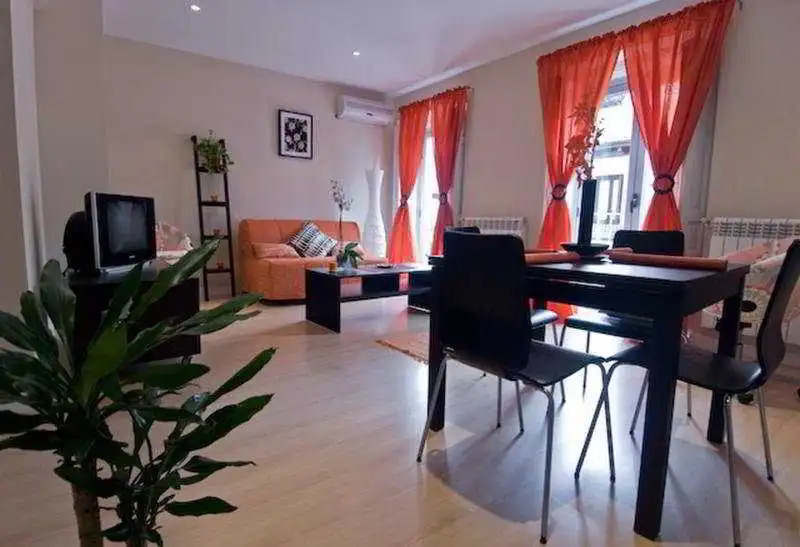 Fuencarral Apartments