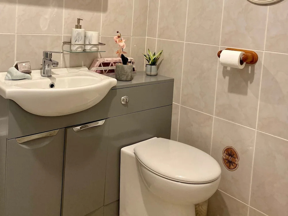 Charming 2-bed Apartment in Edinburgh City Centre