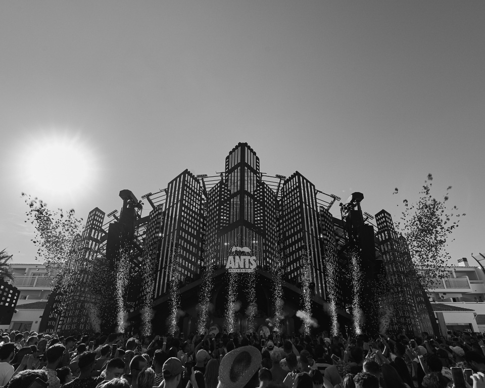 The Unexpected Ibiza Hotel - Ushuaïa Club entrance included