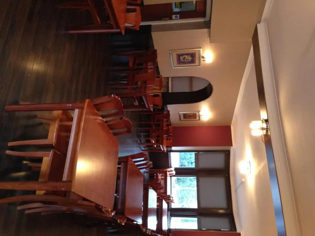 Rossmore Hotel