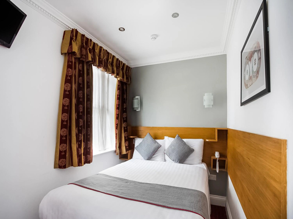 London Guest House by OYO - Acton
