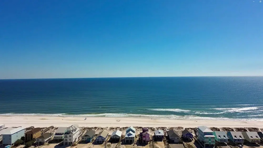 Charming 3br/2ba Boho Beach Cottage in Gulf Shores