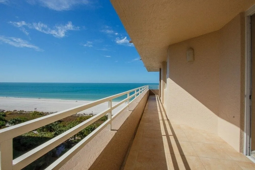 Som 701 - Somerset 3 Bedroom Condo by Redawning