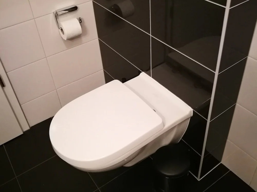 SHS Suite Home Sweet Strassen III