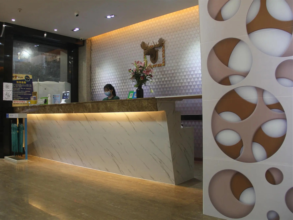 Pai Hotel Nanning Jiangnan Wanda Plaza Shizhulin Metro Station