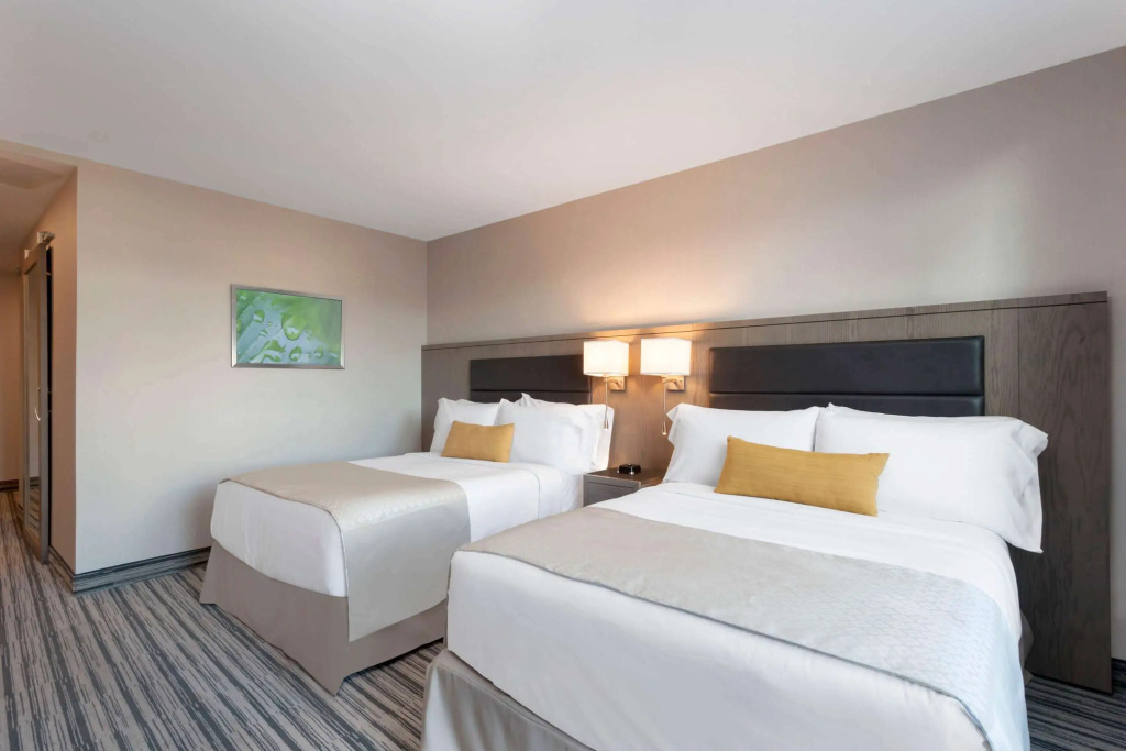 Wyndham Garden Laguardia South