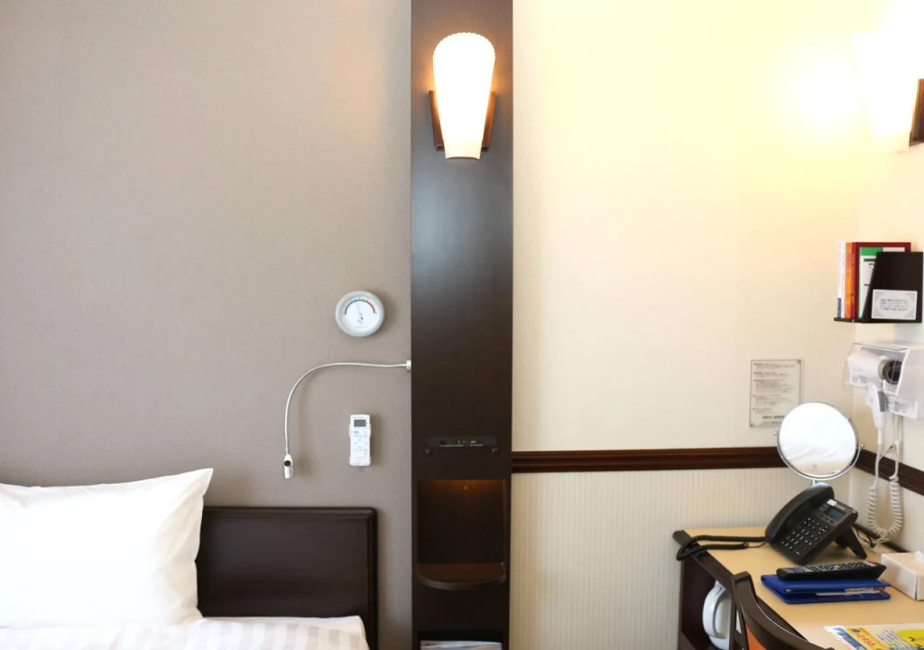 Toyoko Inn Tokyo Keihin Tohoku sen Oji eki Kita guchi