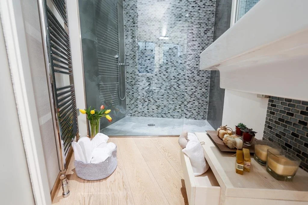 Emilia Suite