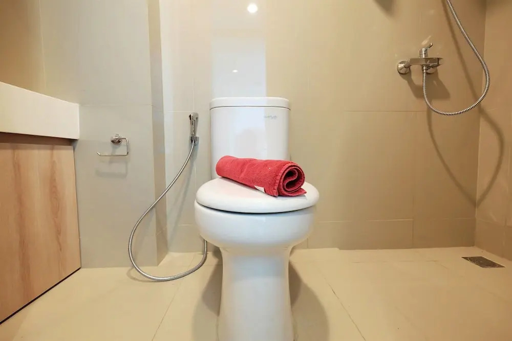 Classic Studio Tree Park Apartment near ICE BSD By Travelio