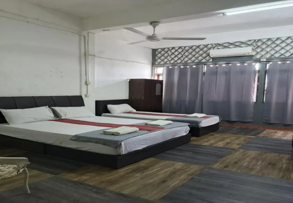 SPOT ON 89994 RZ Gold Hotel