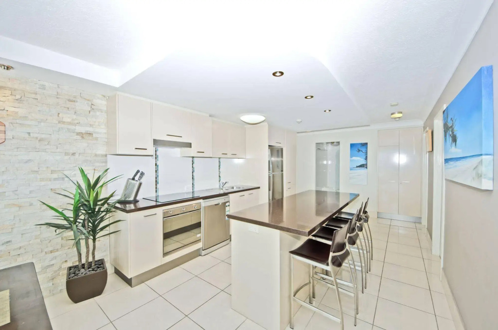 Burleigh Beach Tower