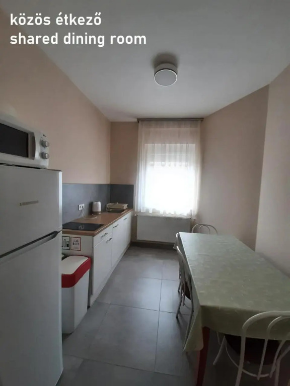 Globus Guesthouse, Vendégház