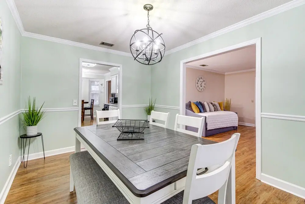 Single-story Savannah Home w/ Private Backyard!, Savannah