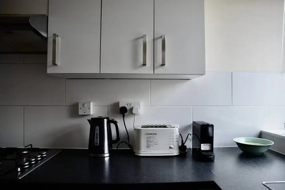 Chic London Apartment Minutes From Station