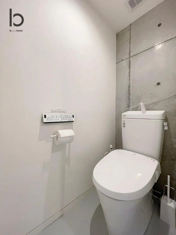 Modern 1 BR Apartment, Close to Peace Park, For 6 PPL