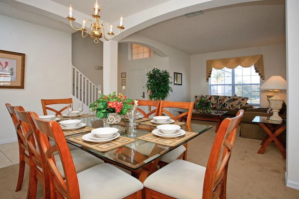 Kissimmee Vacation Homes by Shine FM