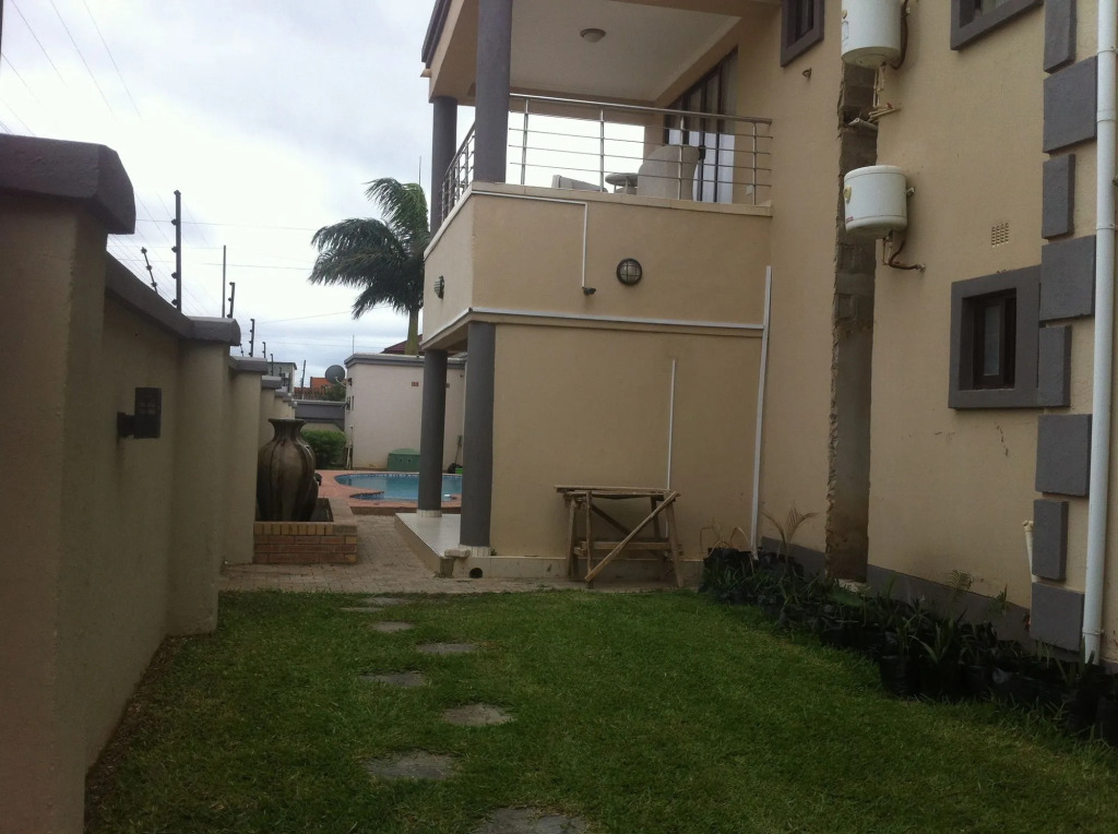 Four Pillars Lodge