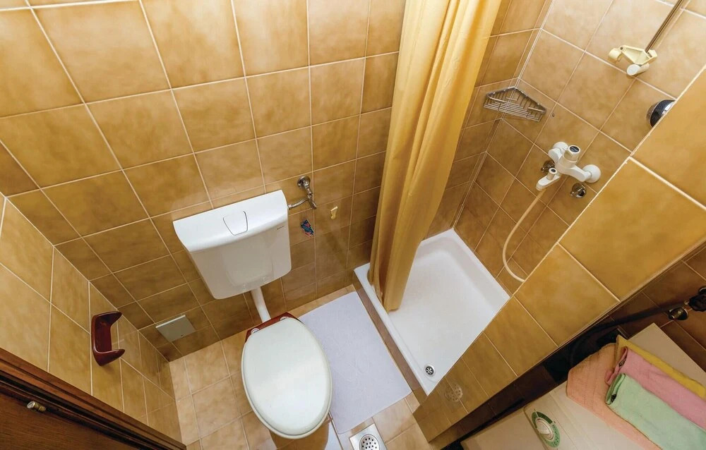 Stunning Home in Novi Vinodolski With Wifi and 3 Bedrooms