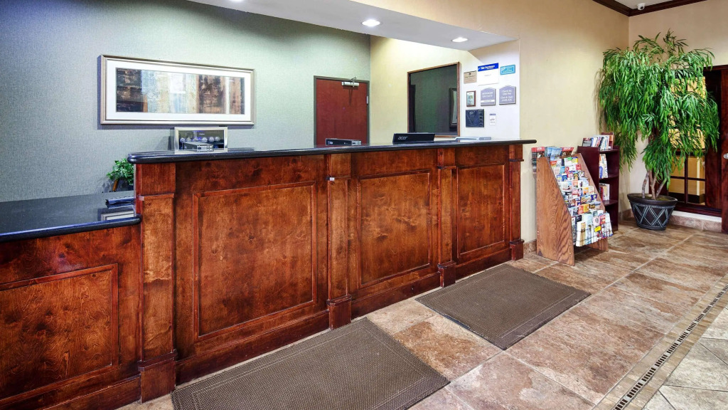Best Western Mineola Inn