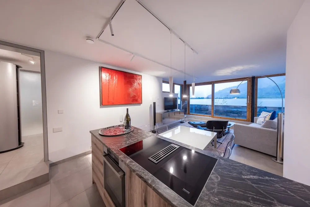 Lakefront Suite 148