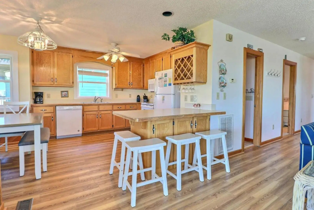 5018 - Mike`s Beach House