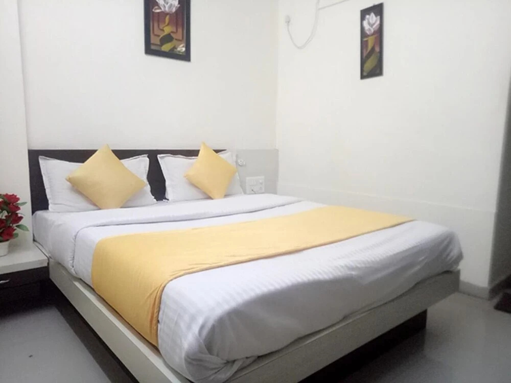 Hotel Gopi Palace