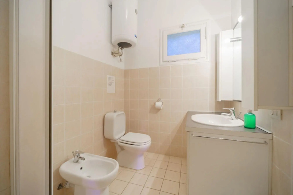 Rustic Villetta Le Grotte sleeps 8 comfortably with a view of the bay of Portoferraio-VILLETTA LE GROTTE