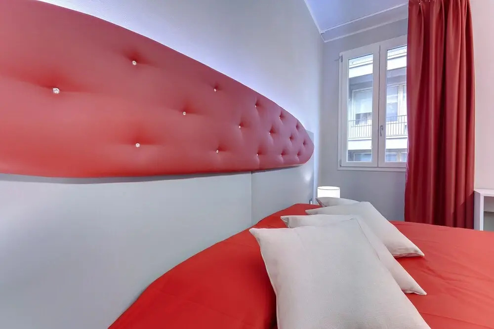 Elegant Suite Located Near Central Station of Florence