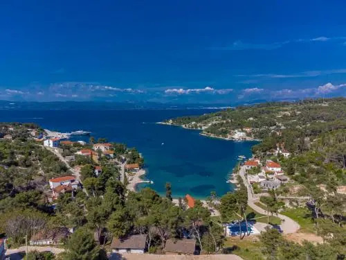 Uniquely designed Villa Ivana with outdoor Jacuzzi nearby the pebble Banje beach at the Island of Solta