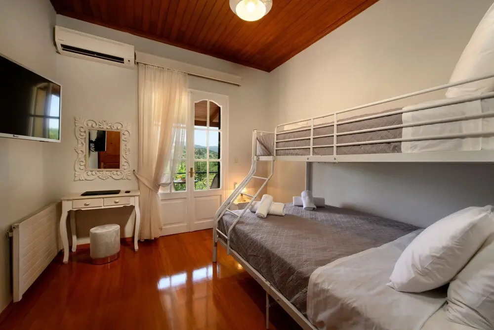 Grand Villa Roubana