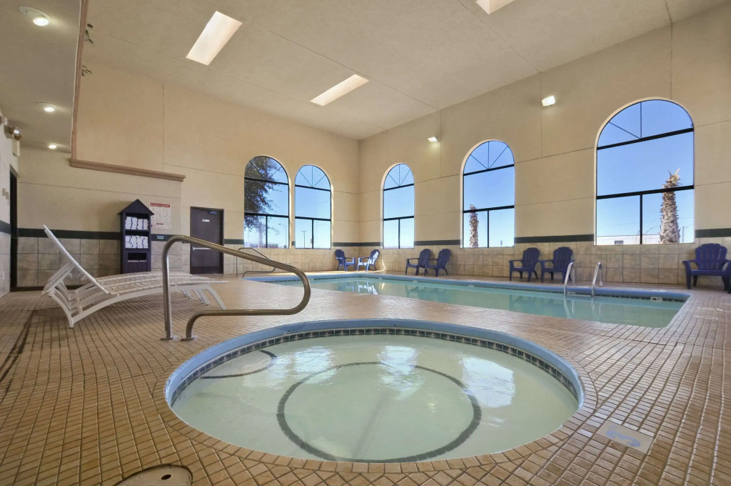 Days Inn by Wyndham Carlsbad