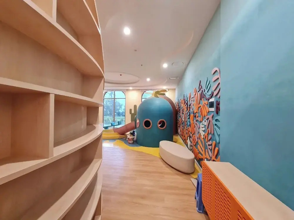 2 Bedrooms Apartment In Sunset Town
