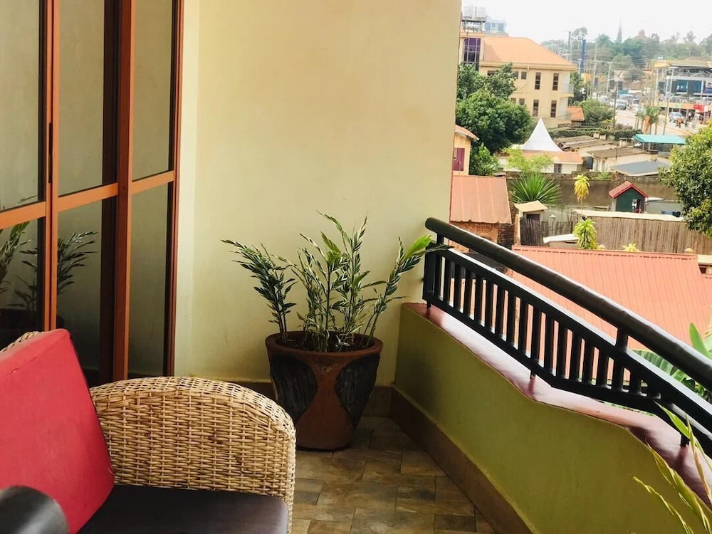 Dina Apartments