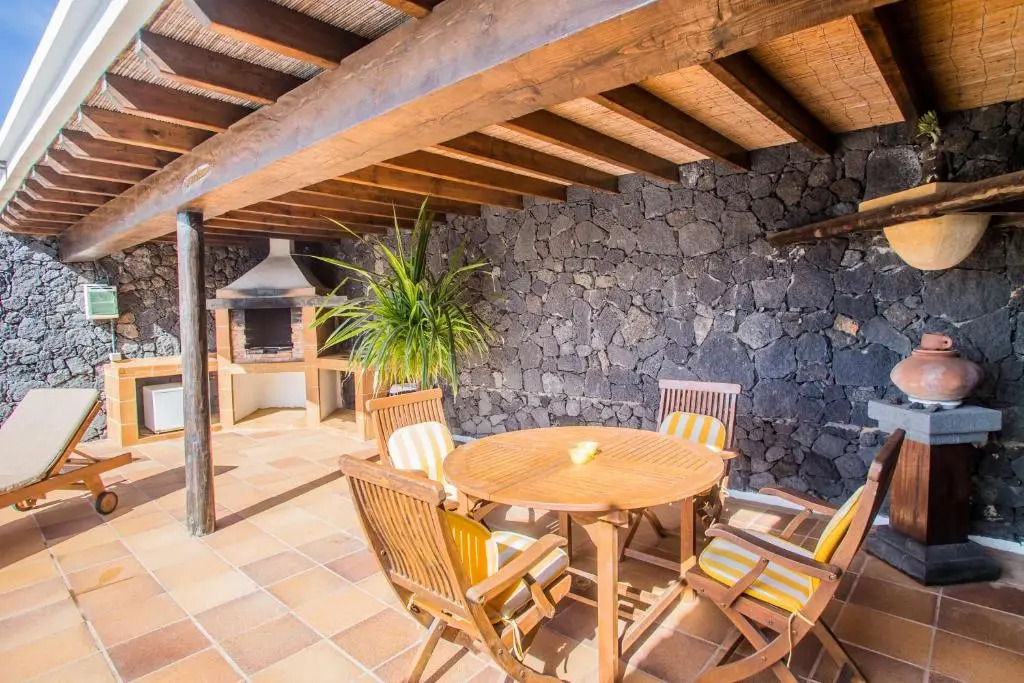 A1 Casas Y Villas juani y juan lanzarote  Free WiFi